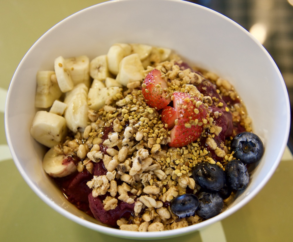 https://graceandlightness.com/acai-bowls-oahu/acai-bowl-oahu/