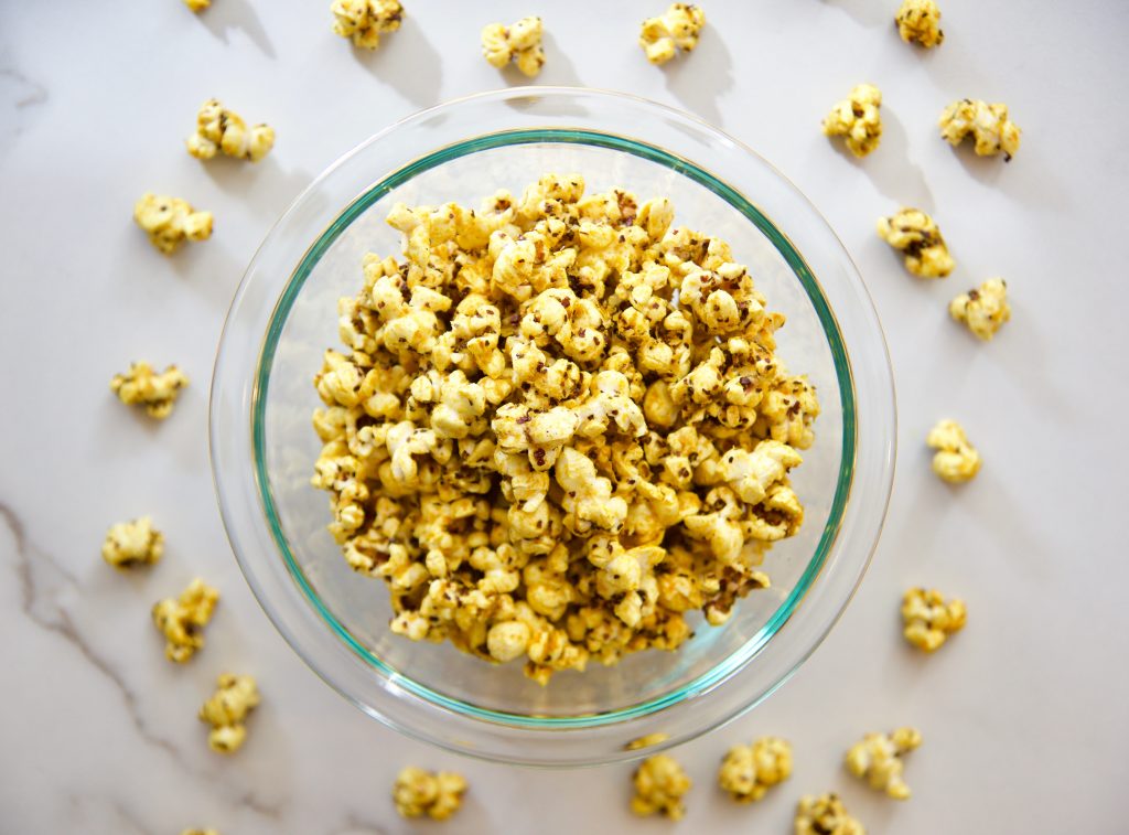 Antiinflammatory-foods-turmeric-popcorn_Instant-Pot-Popcorn_Grace&Lightness
