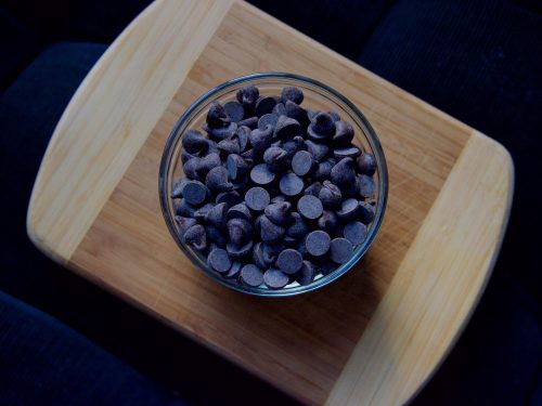 semisweet-chocolate-chips-bowl_Grace&Lightness_by-Molly-Beauchemin
