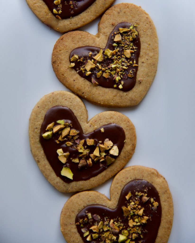 heart-shortbread-cookies_chocolate-pistachio-shortbread