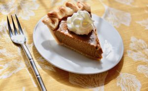 Easy Acorn Squash Pie (Cool Pumpkin Pie Alternative) - Grace ...