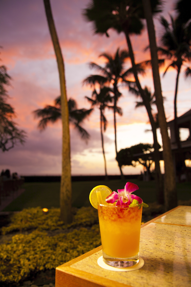 sunset-mai-tai-on-the-beach