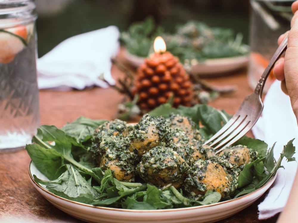 vegan-pine-pollen-pesto-recipe