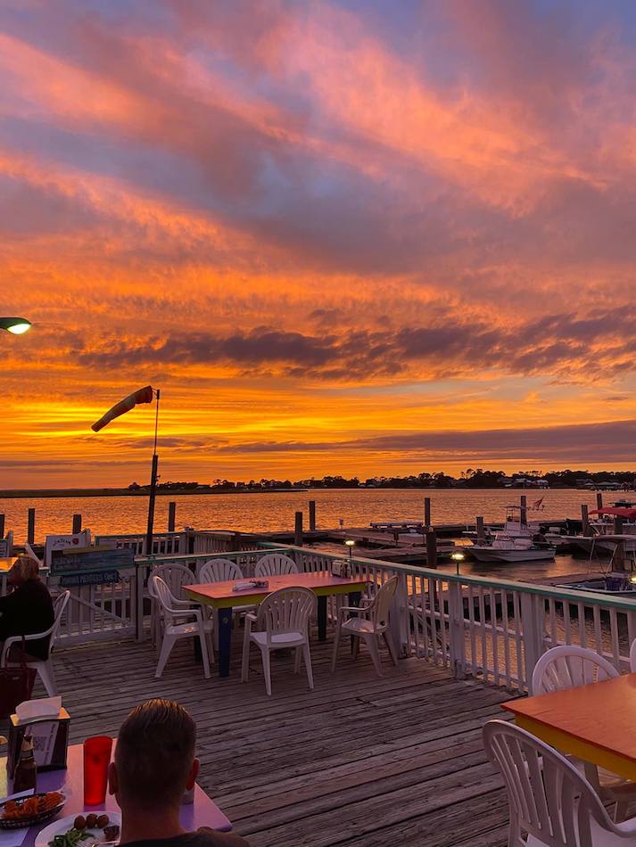 waterfront restaurants tybee island