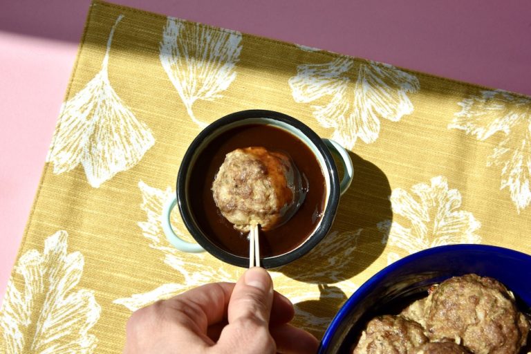 Easy Wagyu Meatballs with Sweet & Tangy Dipping Sauce (High in Iron