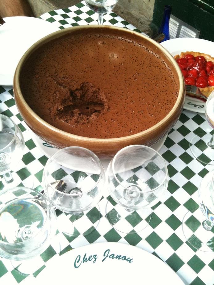 giant-chocolate-bowl-emily-in-paris